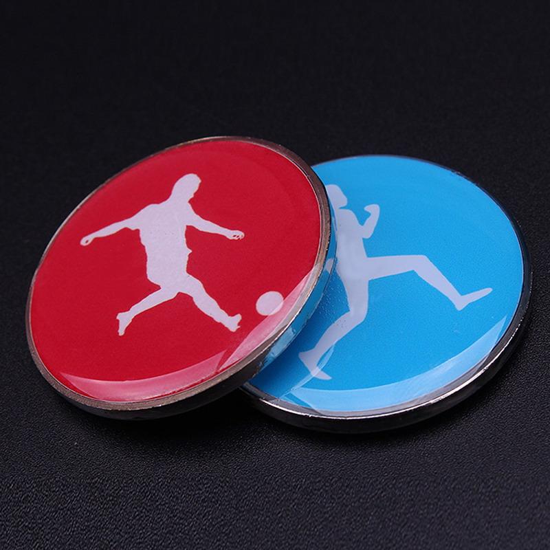 2/5Pcs Referee Side Toss Coin Double Face Sports Football Pattern Soccer Flip Coin Souvenirs Soccer Referee Coin Portable