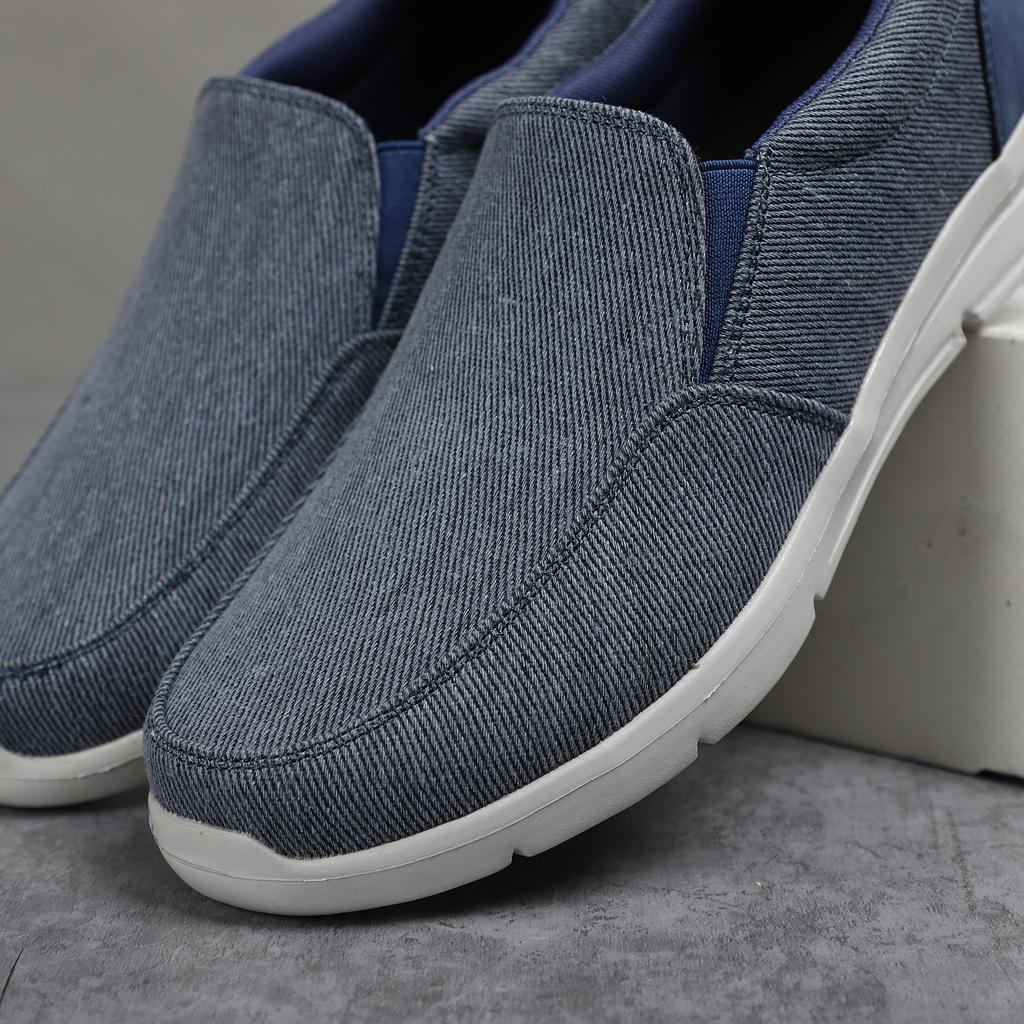 Men Shoes Summer Canvas Shoes Breathable Comfortable Outdoor Slip On Walking Sneakers Classic Loafers For Men