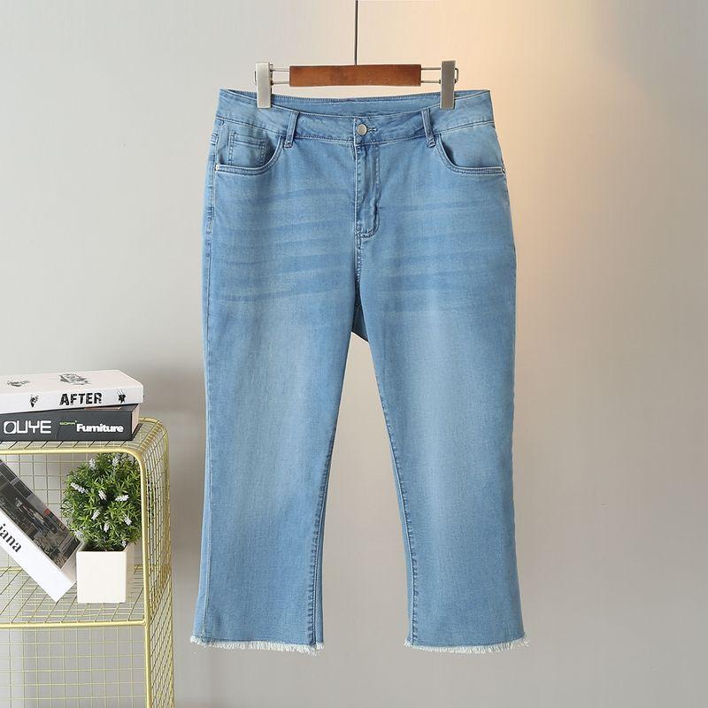 

Экспорт 150,00 кг Брюки-кюлоты с высокой талией и расклешенным низом, светлого цвета Denim color 28 (around 150.00 kg-160.00 kg)