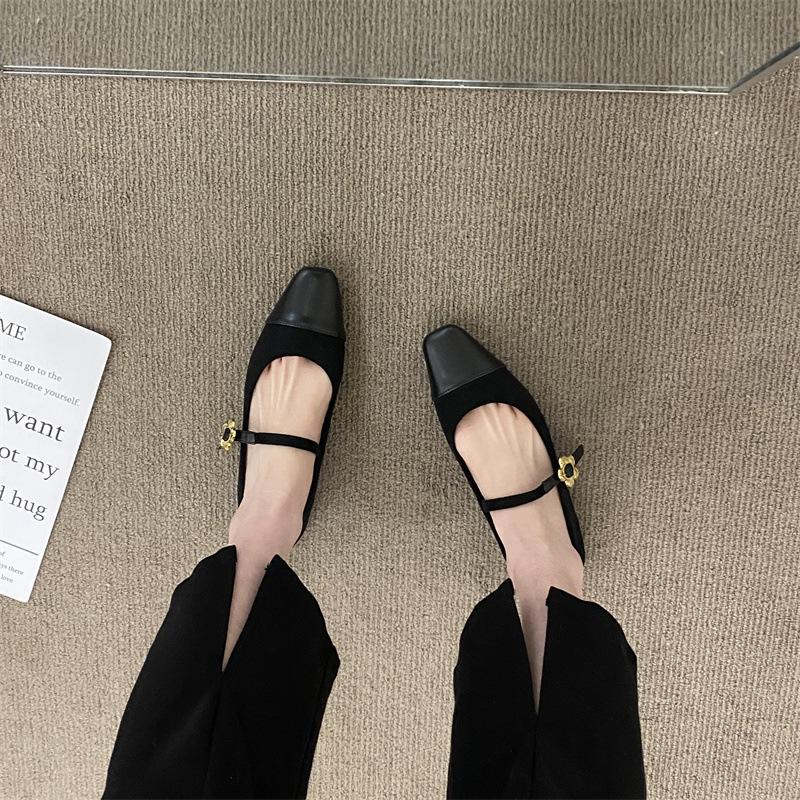 

Французские туфли Xiaoxiangfeng с квадратной головкой и плоской подошвой, женские вечерние туфли с мягкой подошвой, новинка 2025 года, туфли Mary Jane с неглубоким воротом 39