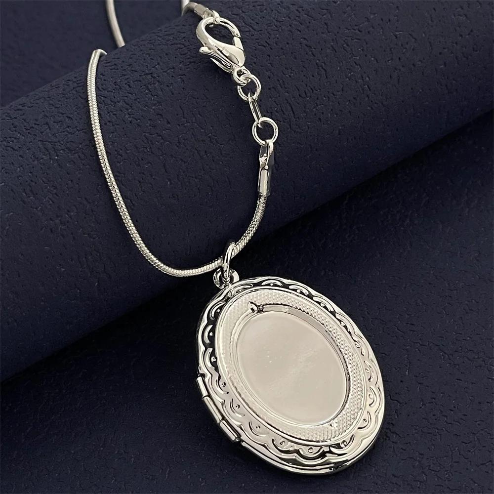 Popular 925 silver oval mirrored photo frame pendant snake bone necklace, fashionable, simple and versatile