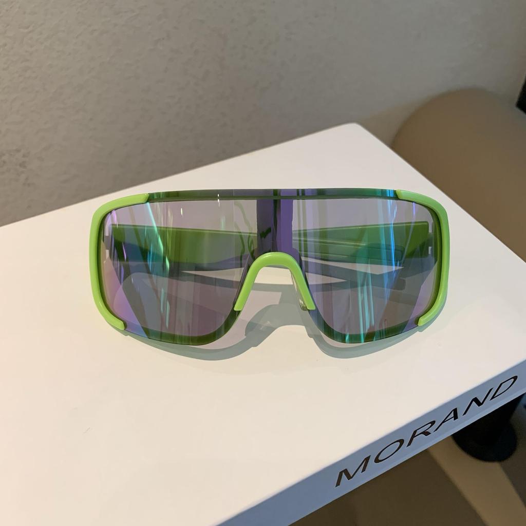 Women's Windproof Sports Goggles for Cycling and Skiing