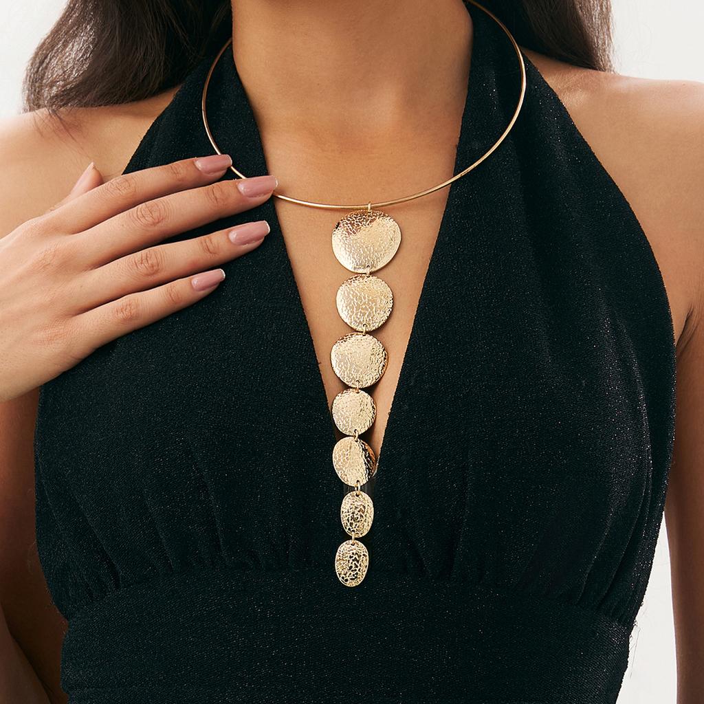 Exaggerated Fashion Pockmarked Texture Iron Pendant Collar, Metal Glossy Y-Shaped Chain Collarbone Necklace