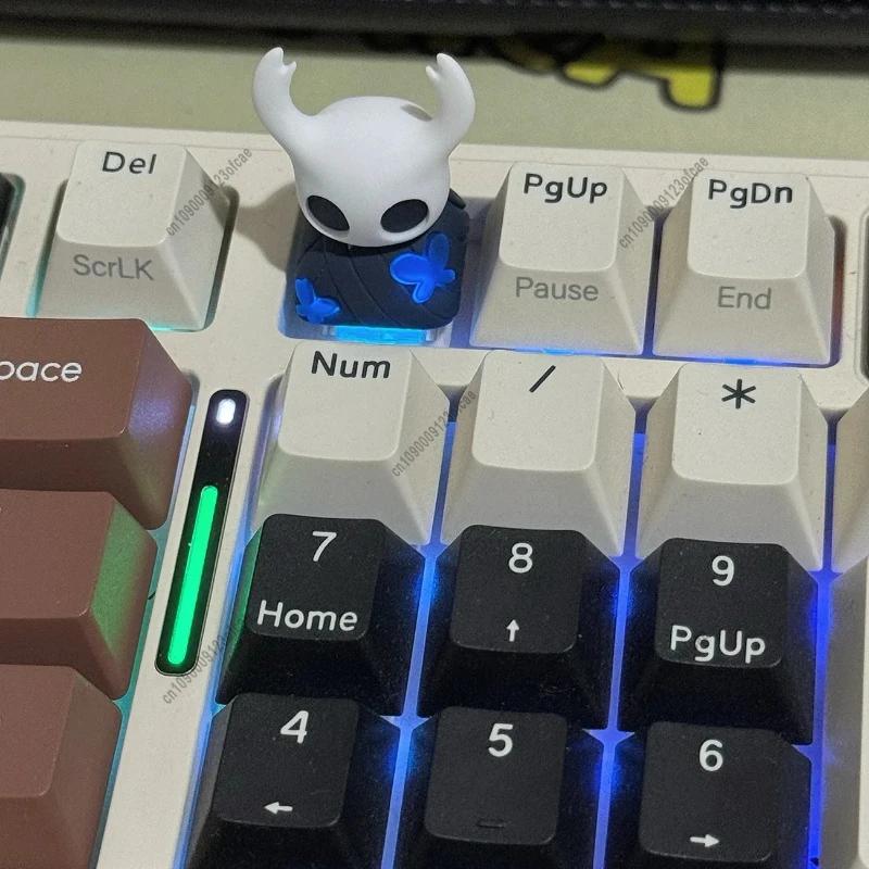 Hollow Knight Hornet Keycap for Mechanical Keyboard Handmade Artisan Resin Key Cap Gaming Accessories for Anime Fans Home Decor