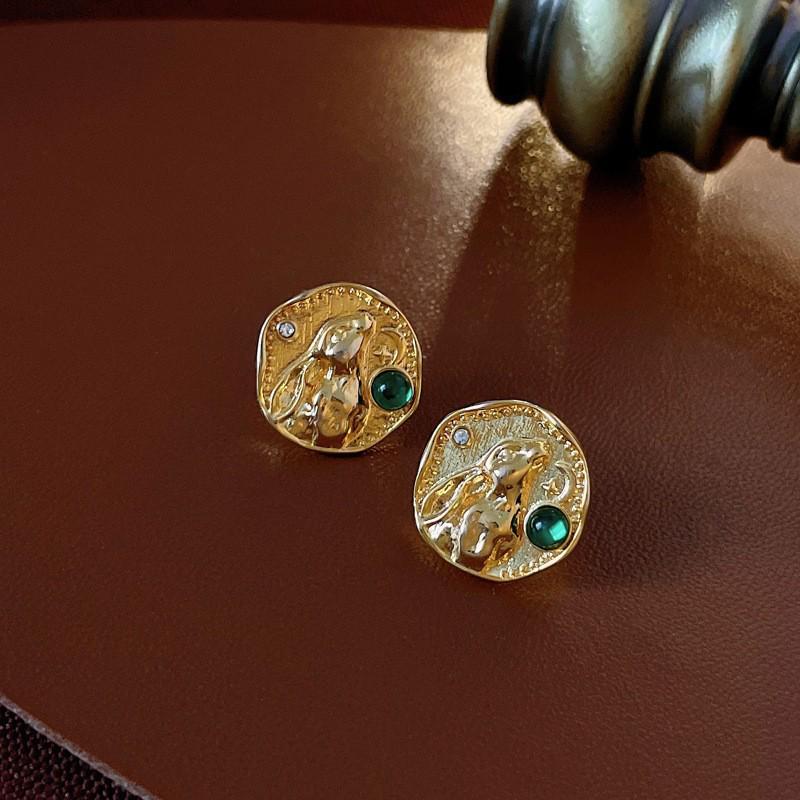 Vintage Court-Style High-End Retro Earrings for Women