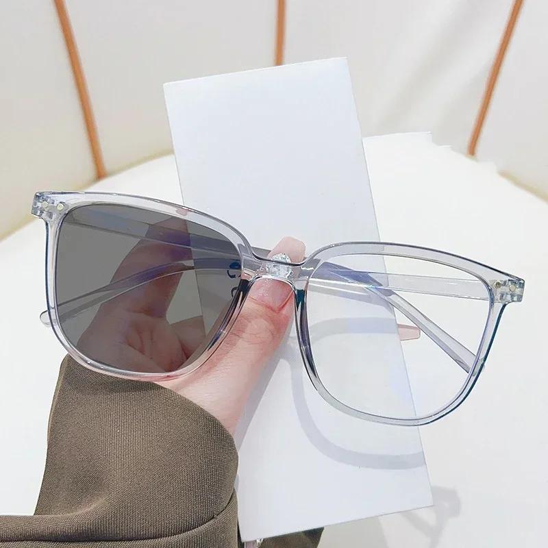 Women's Photochromic Diopter Glasses Color Changing Sunglasses Trendy Reading Prescription Eyewear Outdoor