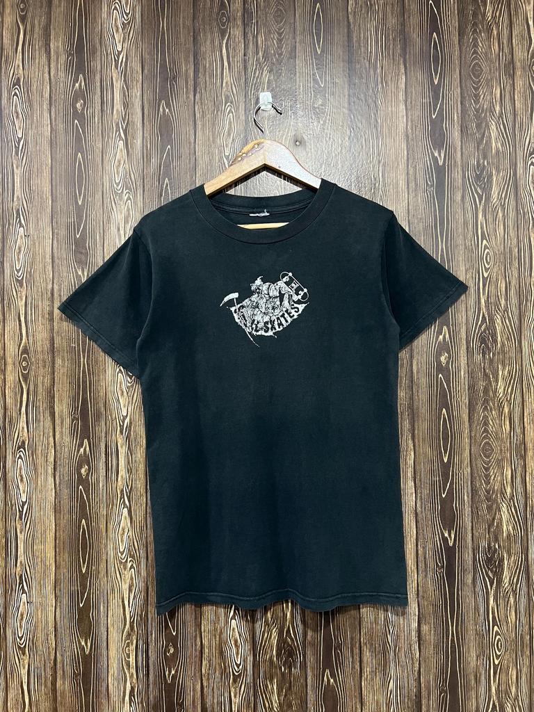 Vintage Skull Skates T-Shirt / Streetwear / Skateboarding / Size S