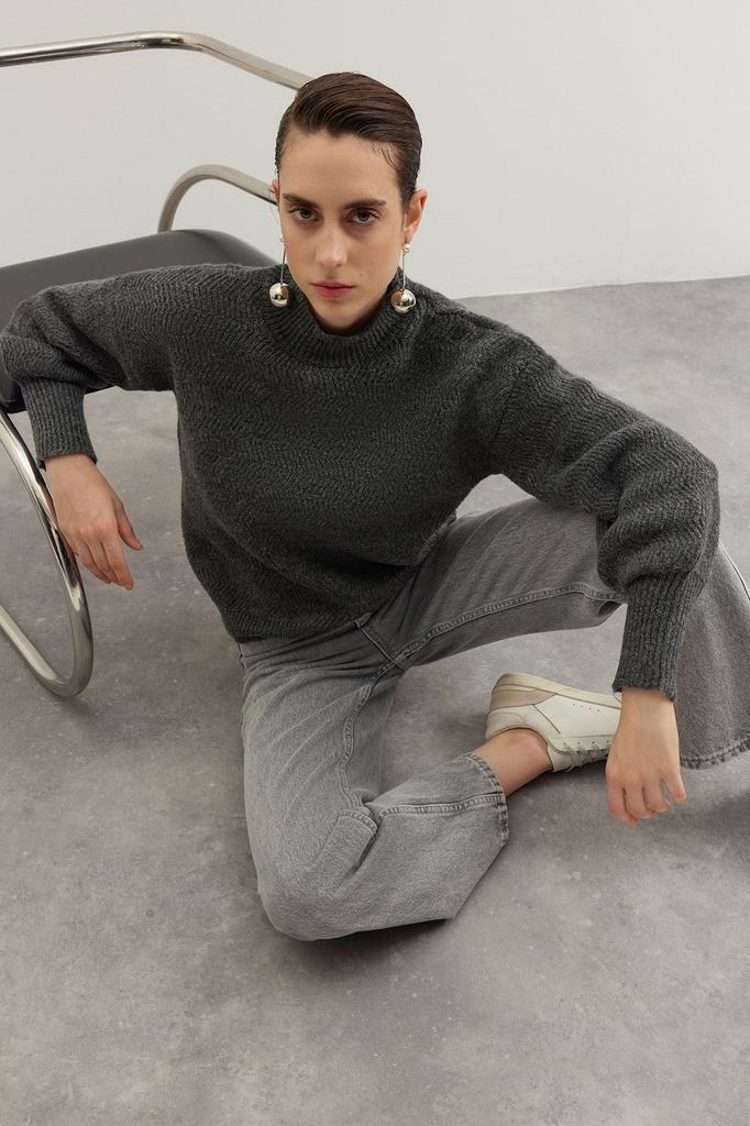 Women's Elegance Style Sweater Stone Soft Textured Basic Knitwear Sweater