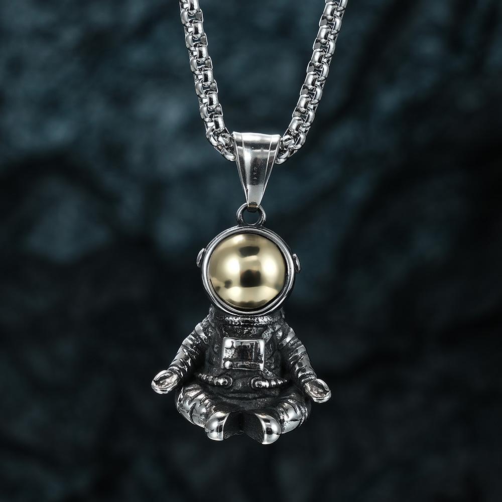 

Punk Personality Astronaut Pendant Necklace for Men Women Fashion Hip Hop Wear Stainless Steel Necklace Chain Jewelry Gift
