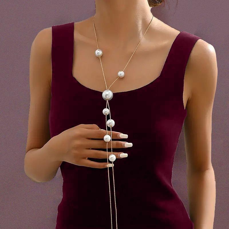 Autumn and winter pearl sweater chain temperament long necklace new into the hot sale