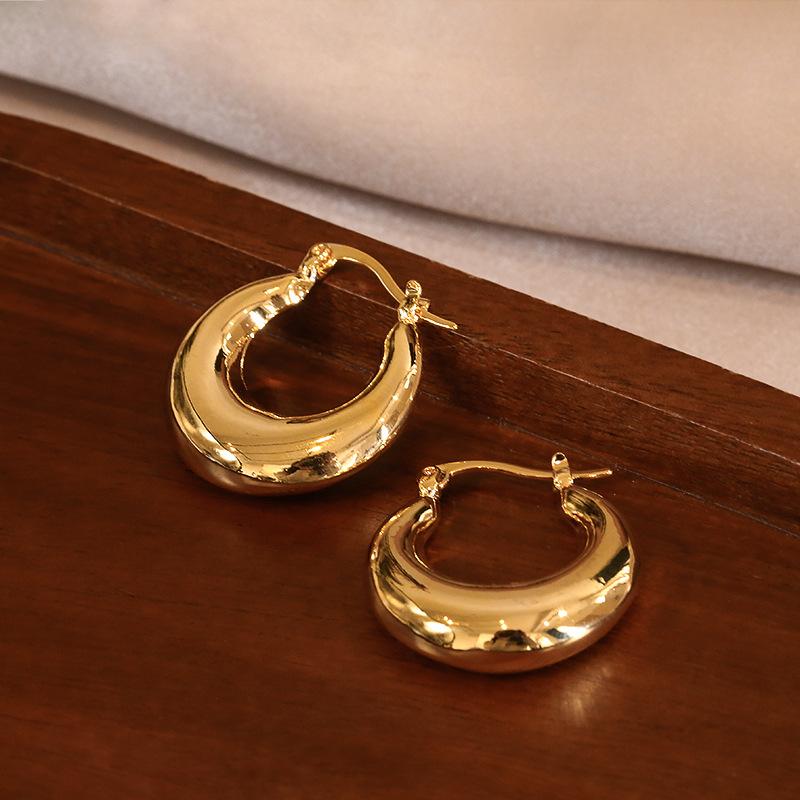 Real gold electroplated European and American U-shaped ear buckles women's exaggerated temperament earrings light luxury personalized new earrings