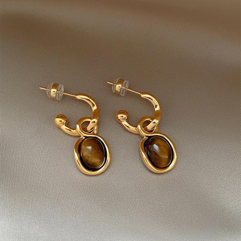 18k real gold electroplated retro geometric tiger's eye stone earrings, studs, personalized simple earrings.