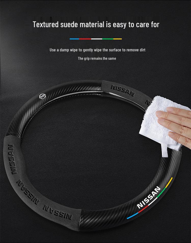 Potah volantu pro Nissan X-Trail (08-23) - Flokovaná uhlíková vlákna, univerzální střih pro všechna roční období.