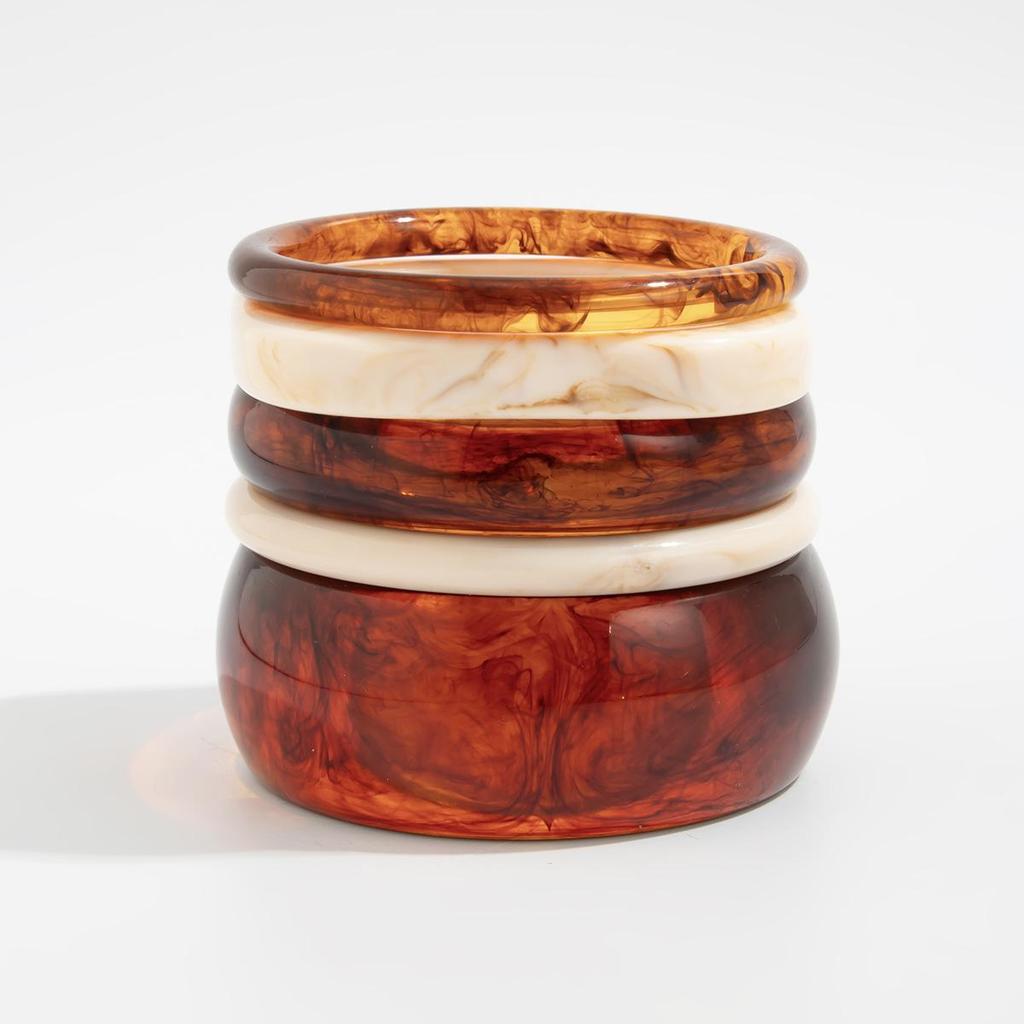 European & American Geometric Gradient Acrylic Wide Bracelet with High-End Resin Texture