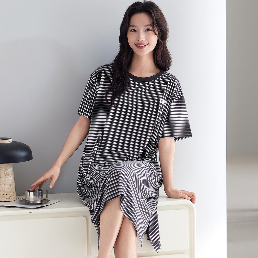 Pajamas with chest pads, pure cotton pajamas, women's round neck short-sleeved dresses, cool and breathable striped loungewear can be worn outside
