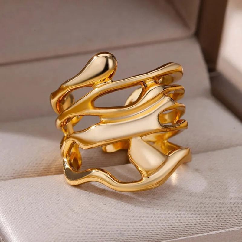 Multipurpose Sturdy Metal Materials Gold Hollow Rings Fashionable Wide Bands Jewelry Gifts for Couples Casual Wear