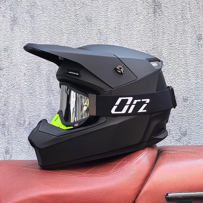 Orz Multi-Purpose Helmet for Off-road, Electric Bicycles, and Mountain Riding - Suitable for Children, Teenagers, Men, and Women.