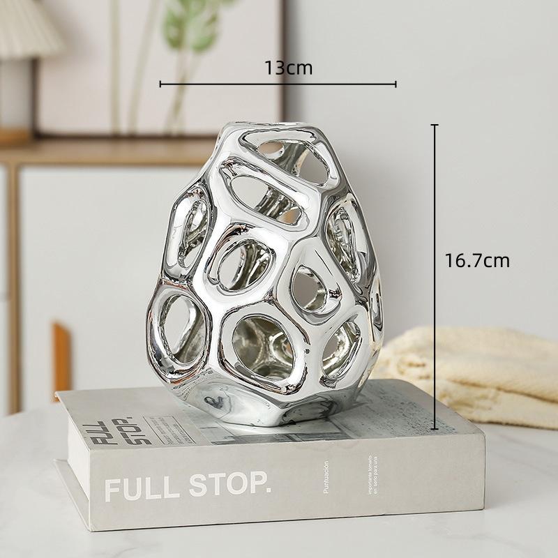 Ceramic Crafts Hollow Balls Golden Geometric Faceted Balls Abstract Sculpture Sphere Decorative Figurines Home Decoration