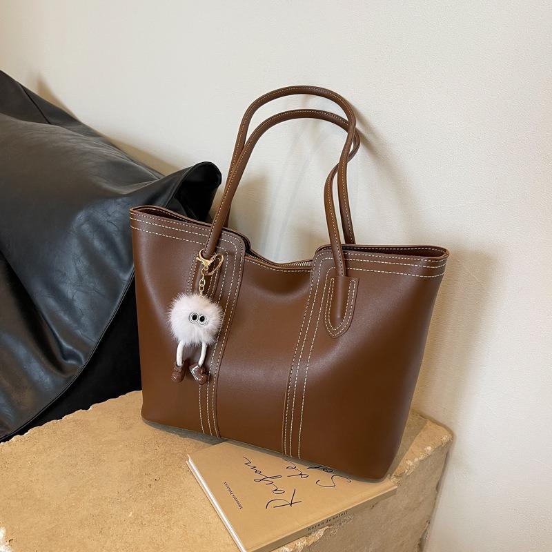 New Commuter Large-capacity Tote Bag, Autumn and Winter New Popular Fashion Handbag, Simple and Versatile Bucket Bag