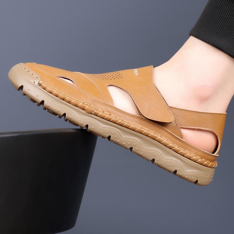 2025 Summer New Leather Sandals for Men Solid Color Fashion Casual Soft Sole Hallow Breathable Antiskid Designer Shoes Man
