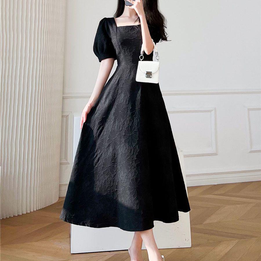 Women's Summer 2026 Retro French First Love Dress - Square Neck, Puff Sleeve, Waist-Cinched, Slimming, Gentle Long Skirt