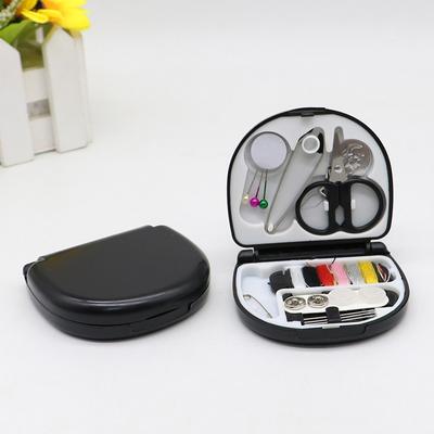 1Box Mini Scatola da Cucito Bottoni per la Casa Forbici Spilli Scatola di Immagazzinaggio a Forma di Cuore Strumento da Cucito da Viaggio Portatile