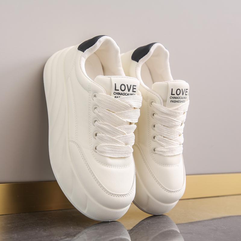 Sportovní boty na silné podrážce pro ženy Módní platforma Zvýšení Tenisky Dámské Šněrovací Ležérní Britský styl Vulkanizované boty2025