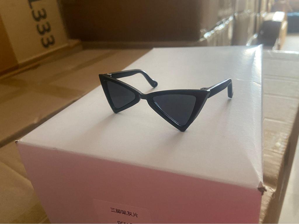 Trendy Cat Sunglasses - UV Protection Cool Metal Accessories for Pets