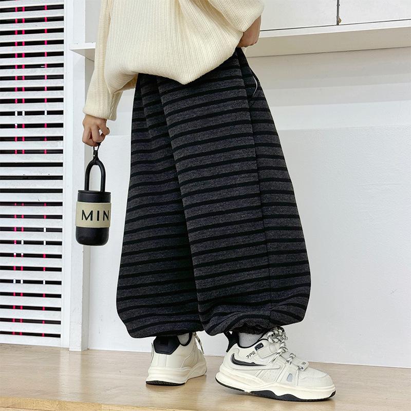 

2025 New Unisex Velvet Lantern Pants: Cozy, Loose-Fit Winter Style for Kids 90cm