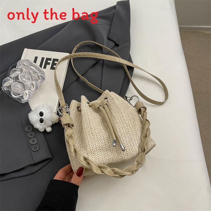 Urban Minimalist Woven Water Bucket Bag For Daily Casual Women