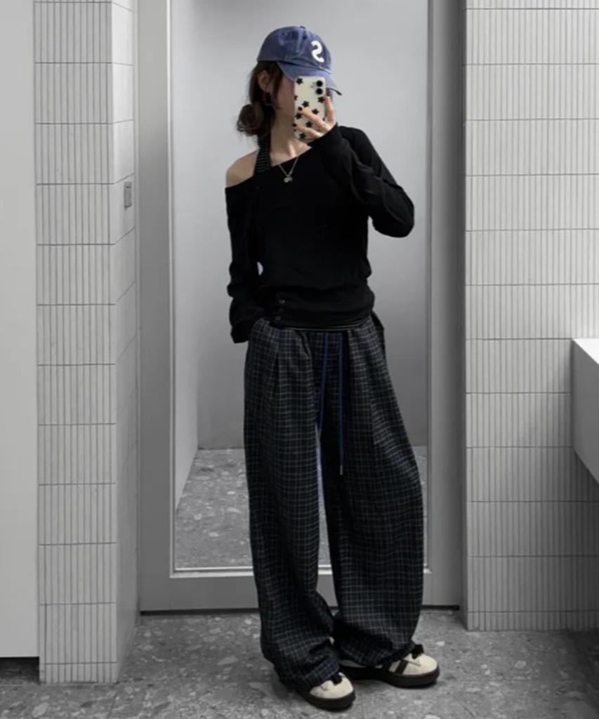 UNKNOWN PLANET [Set] Layered Striped Halter Top Long Sleeve T-Shirt Black