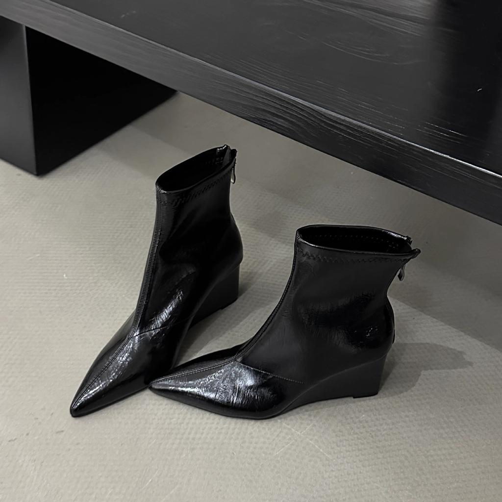 Pointed short boots women's new boots autumn and winter new European beautiful women's boots high heel short boots wedge heel thin boots