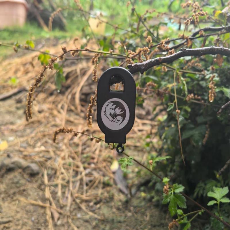 Multi Functional Outdoor Hunting Rebound Controllable Keychain Quick Setting Clip Suitable For Capturing Chickens And Ducks