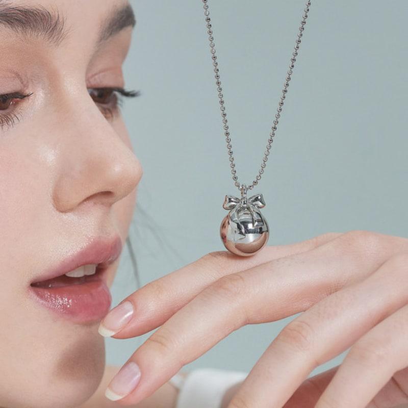 Noonoo Fingers Joy Ball Necklace