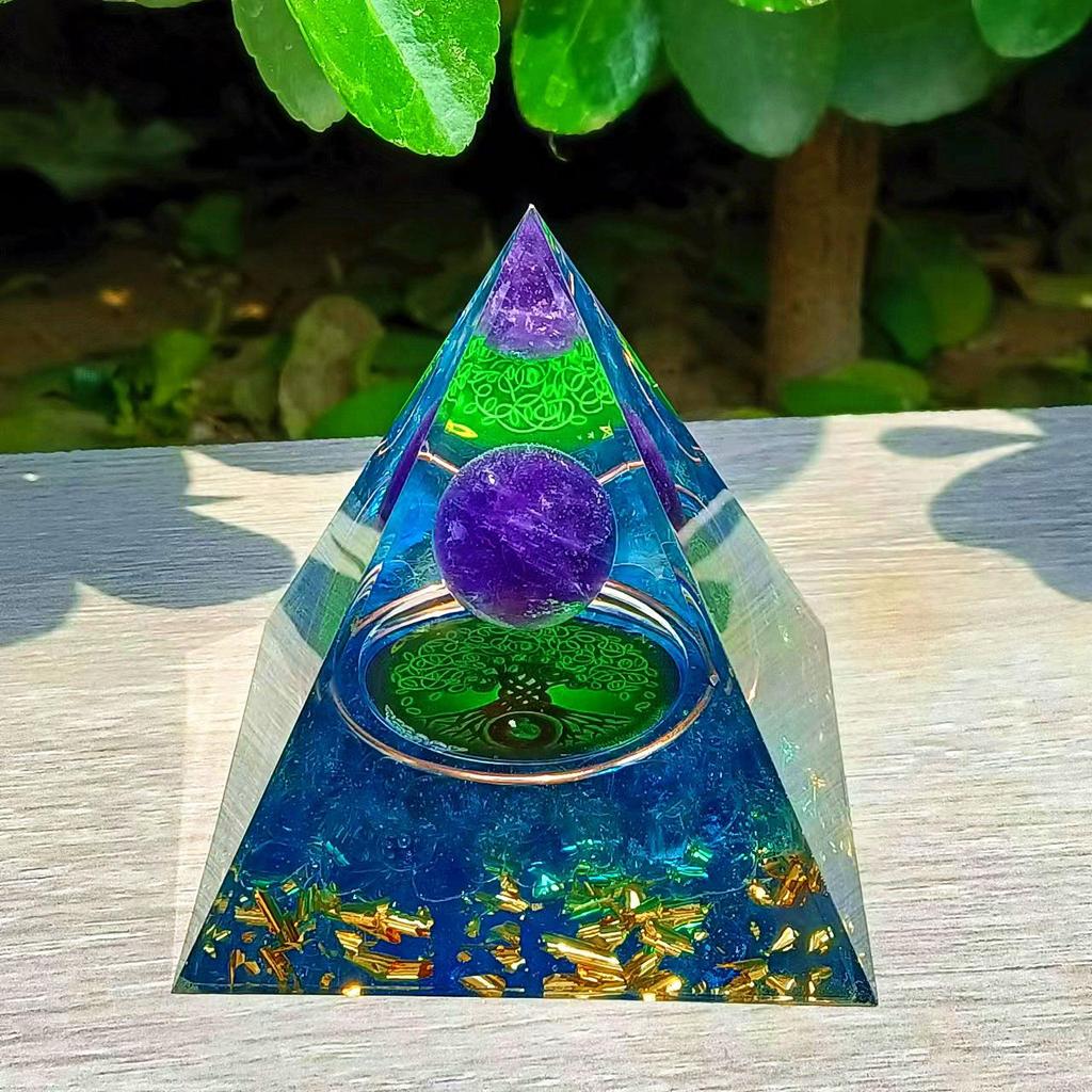 Crystal Stone Pyramid Resin Decor: Home, Office, Car Ornaments