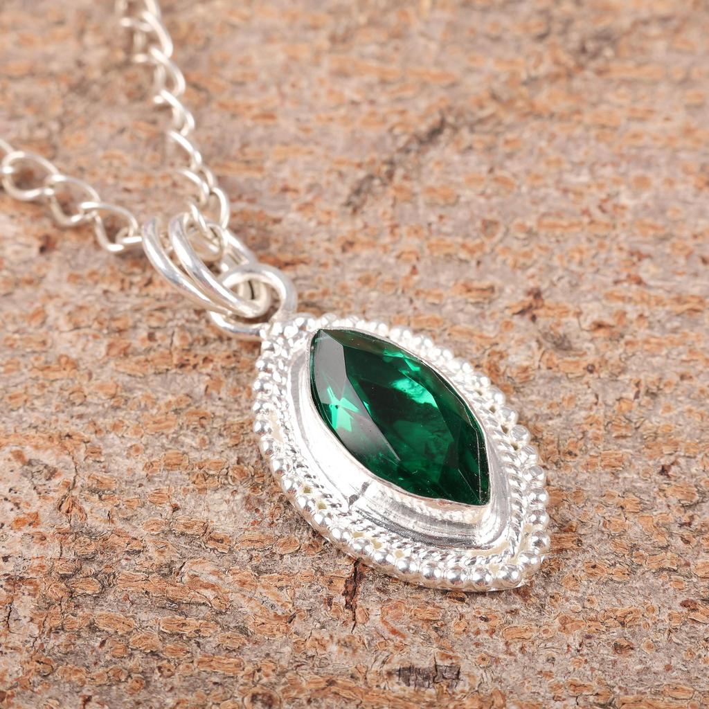 Green Emerald Gemstone Pendant Jewelry, Handmade Gorgeous Silver Pendant , 925 Sterling Silver Jewelry For Wedding Gift