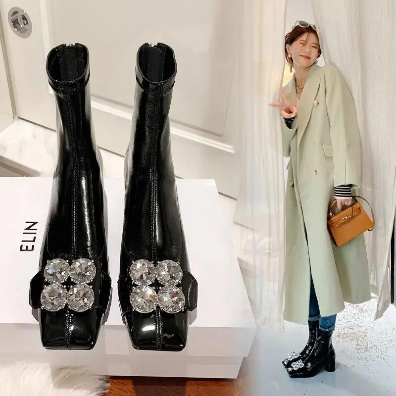 

Модный тренд 2024 Женские ботильоны Зимняя женская короткая обувь Большой размер Теплые Горячие Дизайнерские Роскошные Высокое качество Новинка из ПУ Готические ботильоны 40