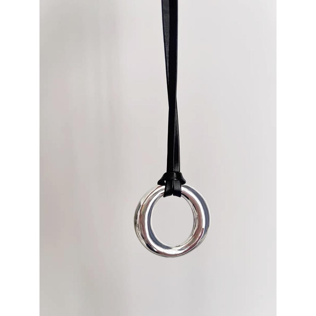 Tooxika Simple Light Luxury Design O-ring Pendant Necklace Leather Cord Adjustable Long Jumper Chain Women