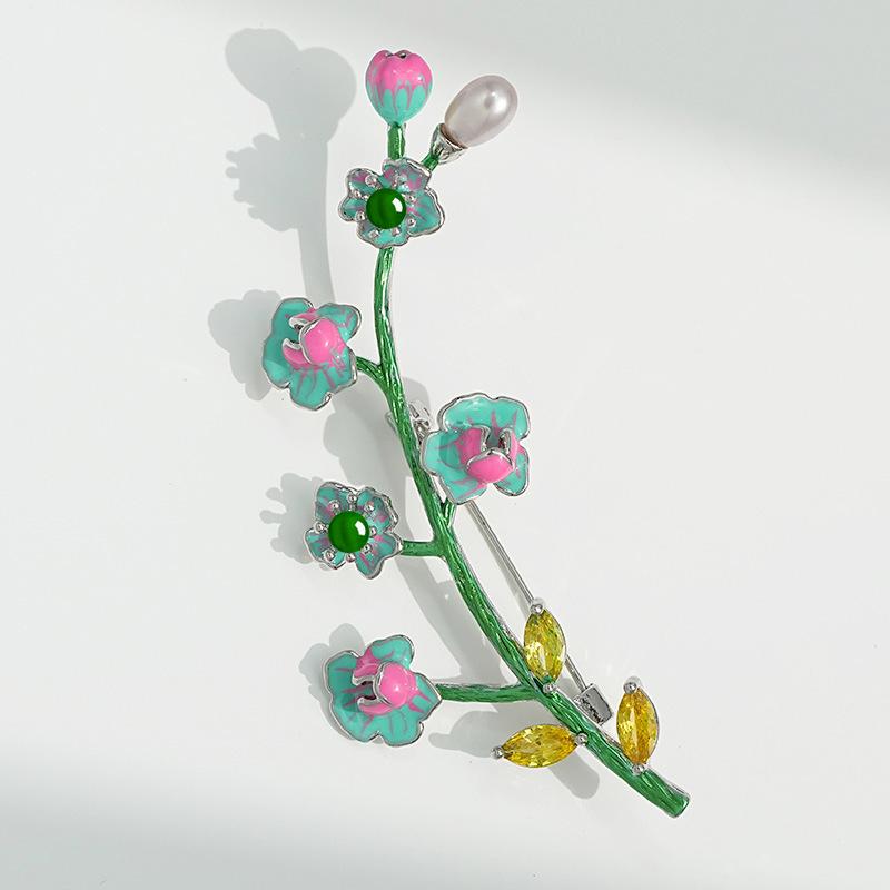 Lingxin Jewelry Plum Blossom Brooch with Freshwater Pearl & Green Agate - Live Stream Favorite & Commemorative Gift