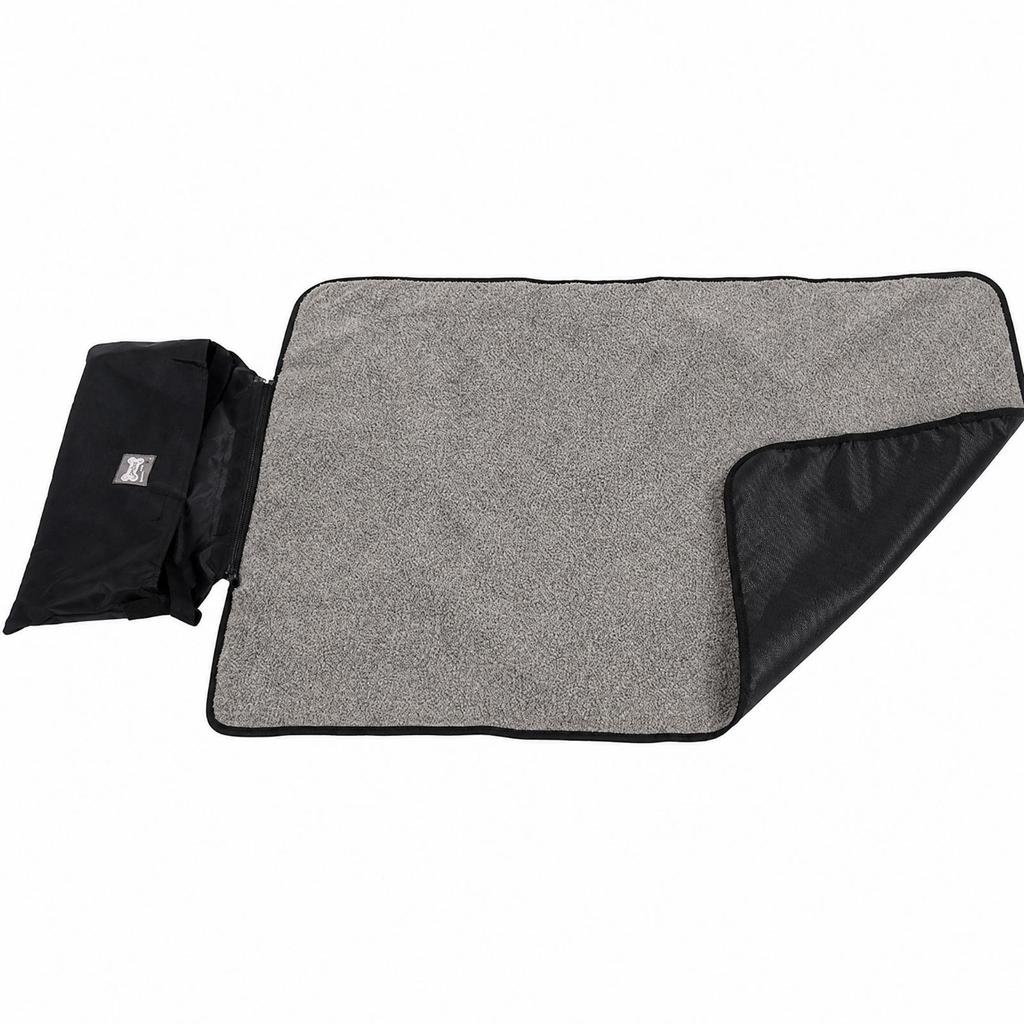 Travel Dog Mat with Zippered Fold Construction Long-Lasting for Camping