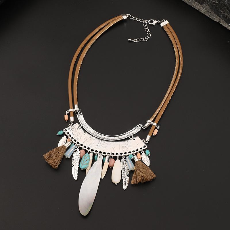 Kaseakia Chunky Großes Statement Quaste Metalllegierung Anhänger Böhmisches Choker Halskette für Damen