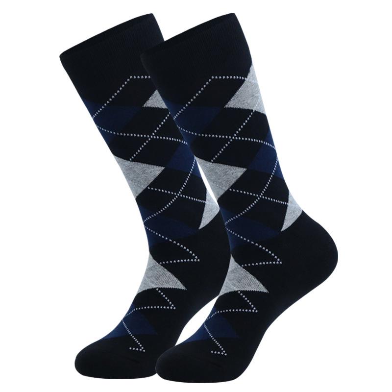 Men's Plus Size Striped Knee-High Socks - Trendy European & American Style for Autumn/Winter