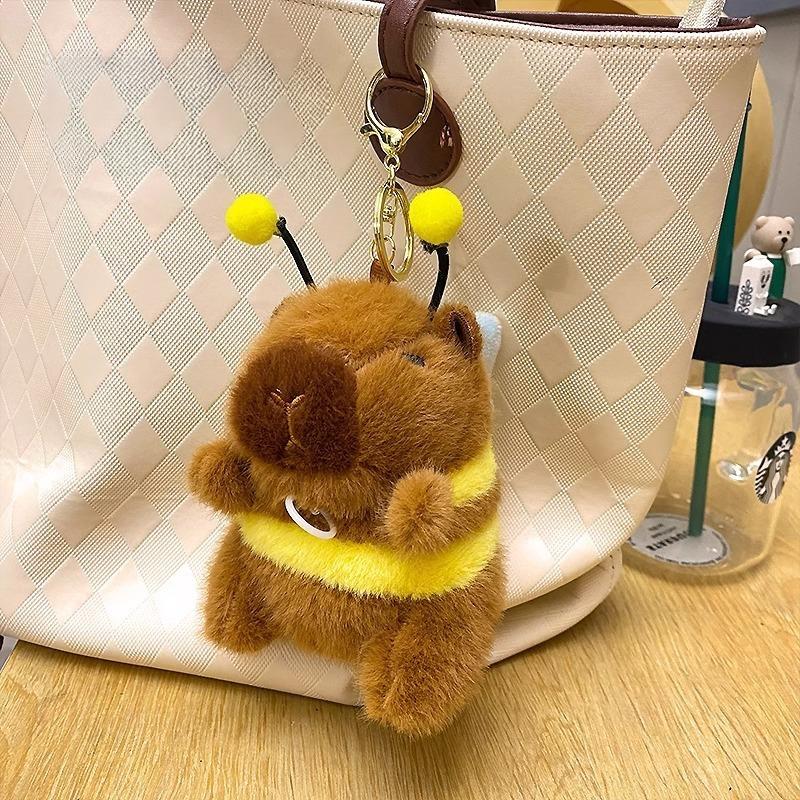 Cartoon Wagging Wings Bee Capybara Key Pendant Cute Plush Keychains Stuffed Animals Doll Toy Schoolbag Hanging Ornaments Gifts
