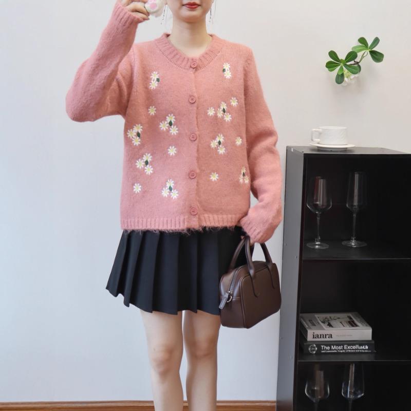 Crew Neck Embroidered Knitted Cardigan Autumn and Winter New Loose Sweet Soft Waxy Gentle Wind Sweater Jacket Women
