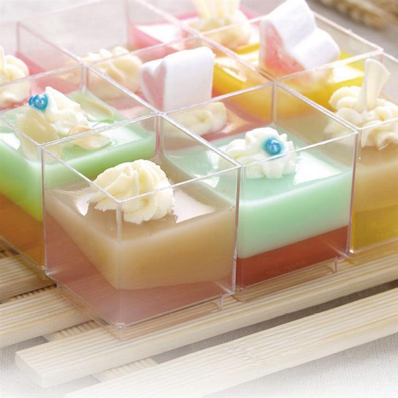 20pcs Plastic Tiramisu Pudding Mousse Cup Transparent Plastic Mousse Cup Container for Jelly Yogurt Dessert (with Cover)