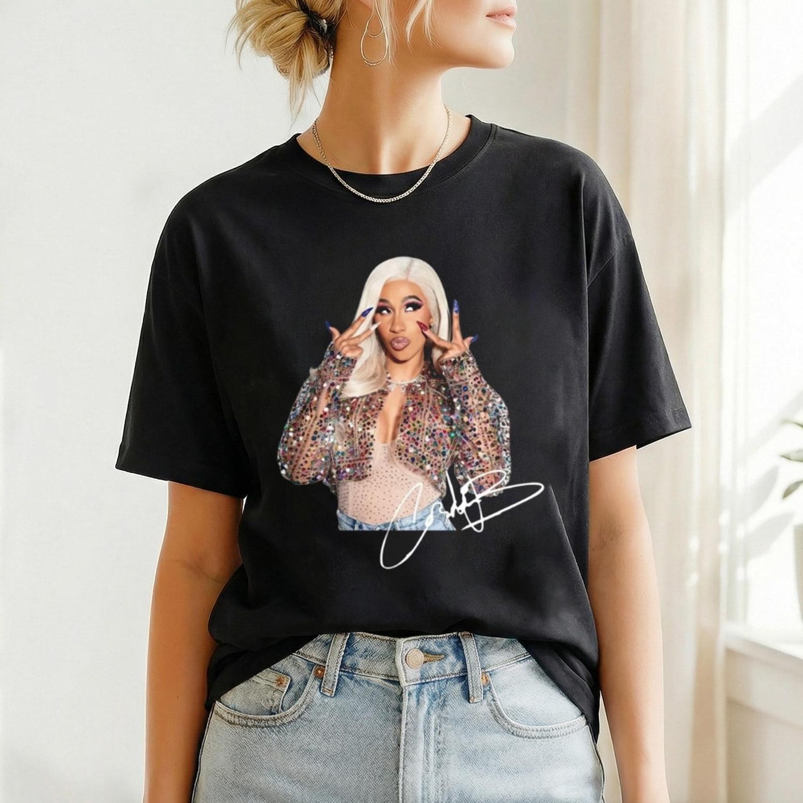 Cardi B Signatures T-Shirt, Cardi B Tour 2026 Shirt, Cardi B Vintage Shirt, Cardi B Fan Gift, Cardi B Merch, Cardi B Am I The Dramer Shirt 3XL