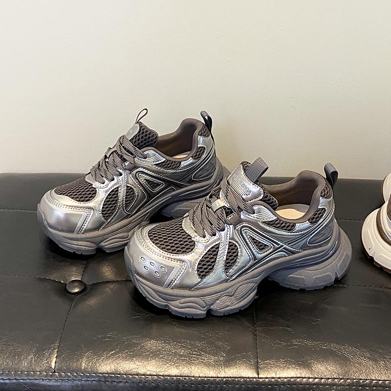 2025 autumn new muffin thick sole heightening dad shoes women's breathable mesh sports fashion versatile casual shoes