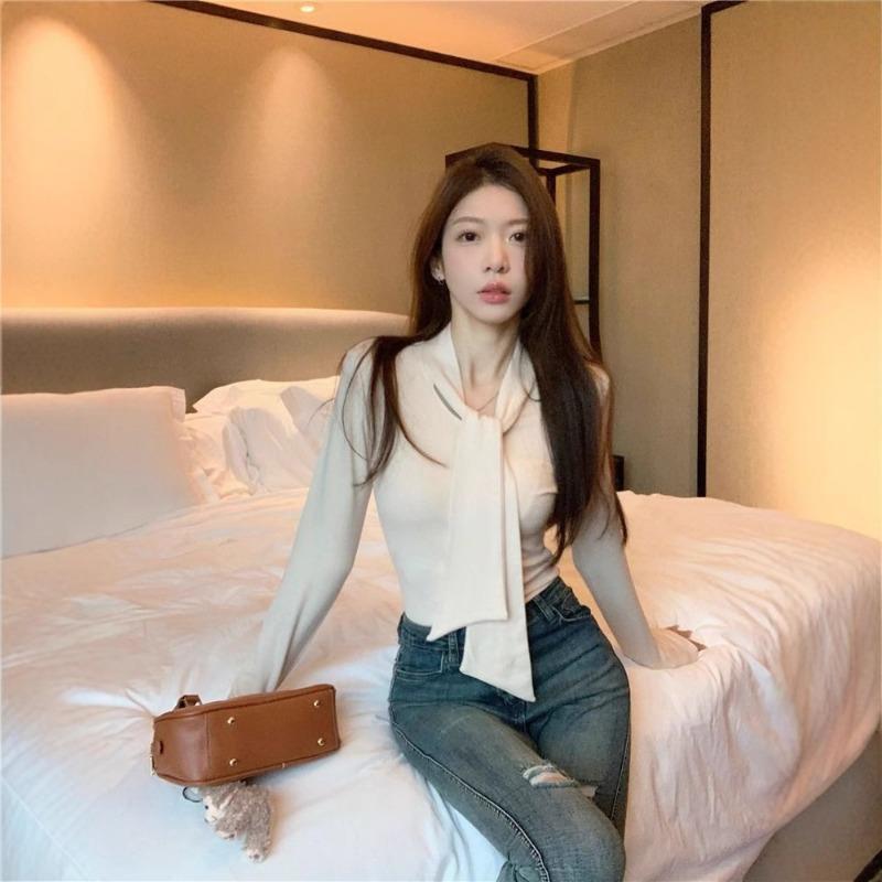 Autumn and Winter T-shirt Bottoming Shirt for Women Slim Fashionable and Versatile Short Top