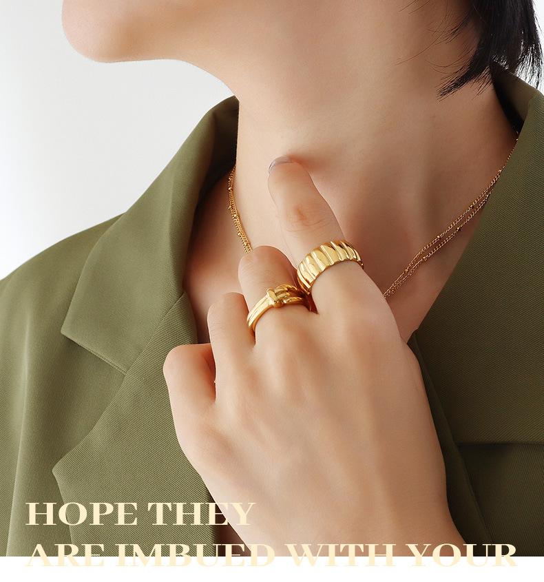 Korean Dongdaemun Retro Zircon Necklace & Non-fading Versatile Earrings Set