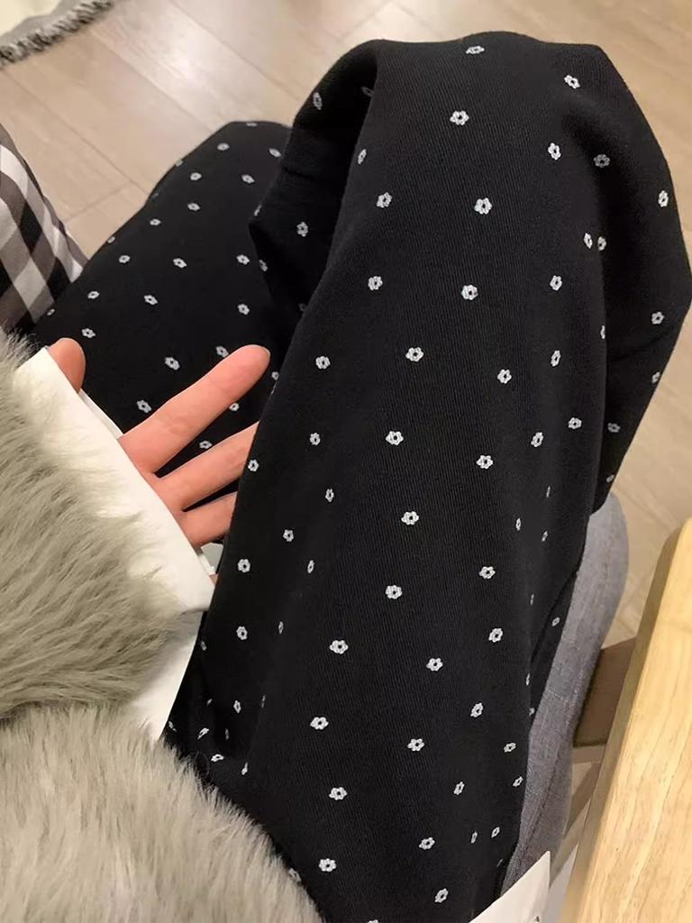 Plus Size Retro Polka Dot High Waist Wide Leg Jeans for Women - Slimming Floral Design, Spring/Autumn